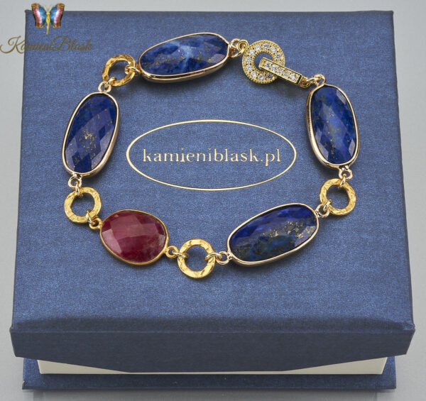 Bransoletka z oprawionych lapis lazuli i rubinu