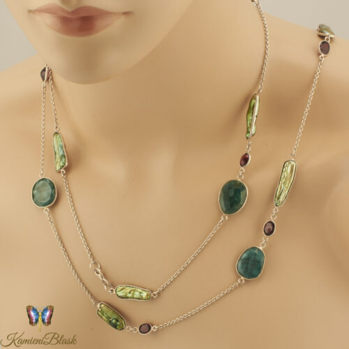Naszyjnik z zielonych pereł barokowych, szmaragdów i granatów