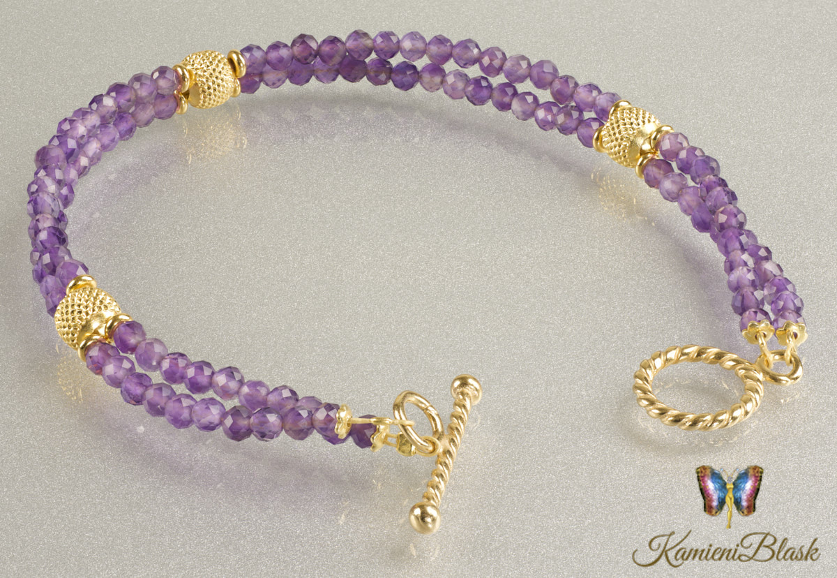 Bransoletka z drobniutkich ametystów w złoconej oprawie