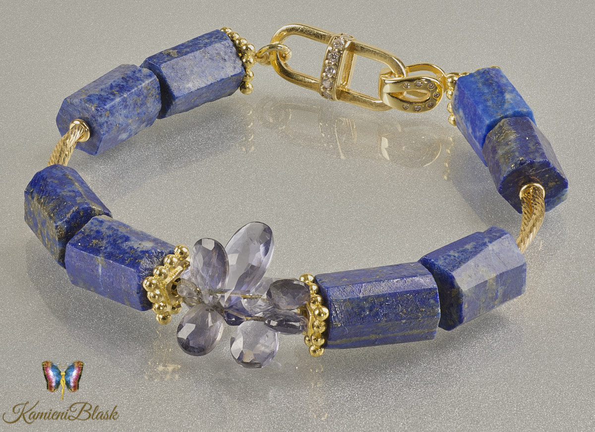 Bransoletka z lapisu lazuli i łezkami iolitu
