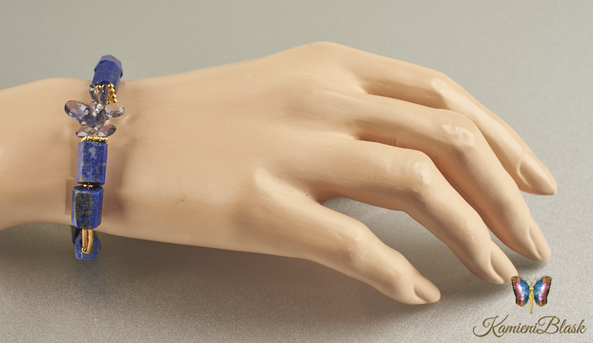 Bransoletka z lapisu lazuli i łezkami iolitu