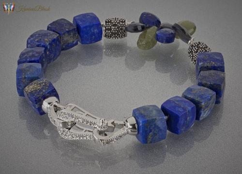 Lapis lazuli, szafiry i iolit 